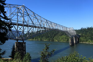 Bridge of the Gods over the Columbia River