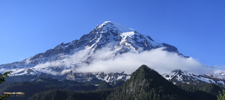 Mount Rainier, 4394m (14416ft) - Click to zoom