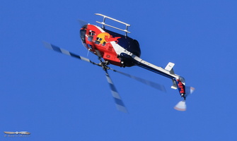 Chuck Aaron aerobatics in Bo105