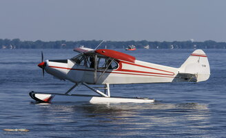 Piper PA-12 Super Cruiser