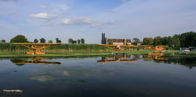 Piper Cub & Barn