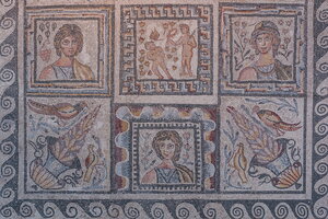 Roman mosaic (5th BC)