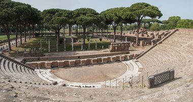Theatre and Square of Corporations