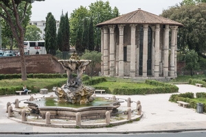 Piazza della Bocca della Verita and Temple of Hercules