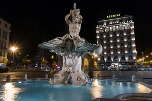 Fontana del Tritone (Bernini, 16th AD)