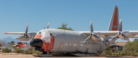 Lockheed C-130D Hercules with skis