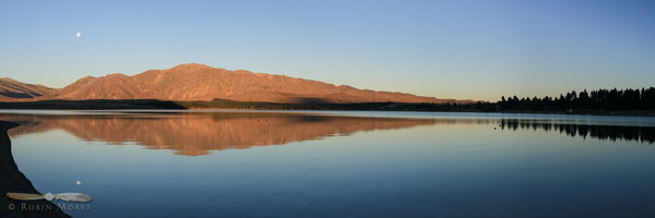 Moonrise over Lake Tekapo - New Zealand, South Island - 2012