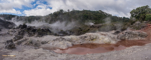 Te Puia geothermals  Panorama : click to zoom !