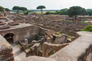 Standard houses from building of Serapis